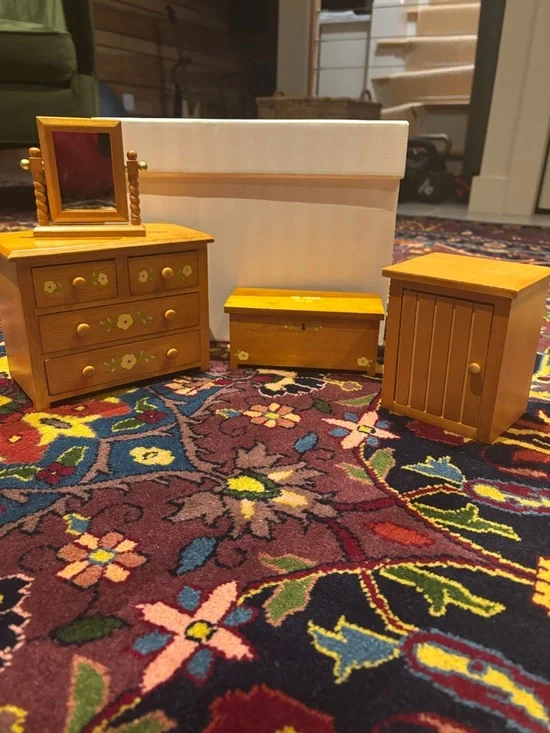 Angelina Ballerina Bedroom Set - Picture 2 of 8